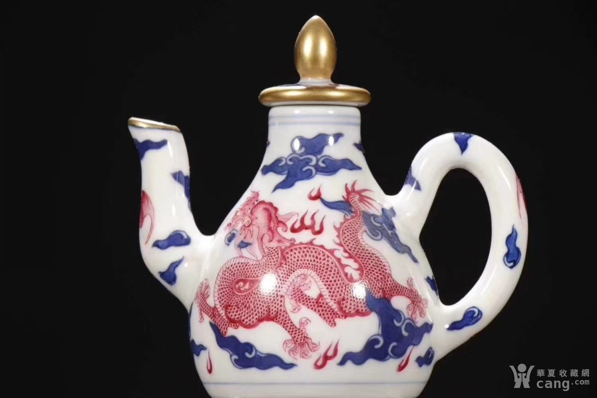 矾红描金龙纹转心壶