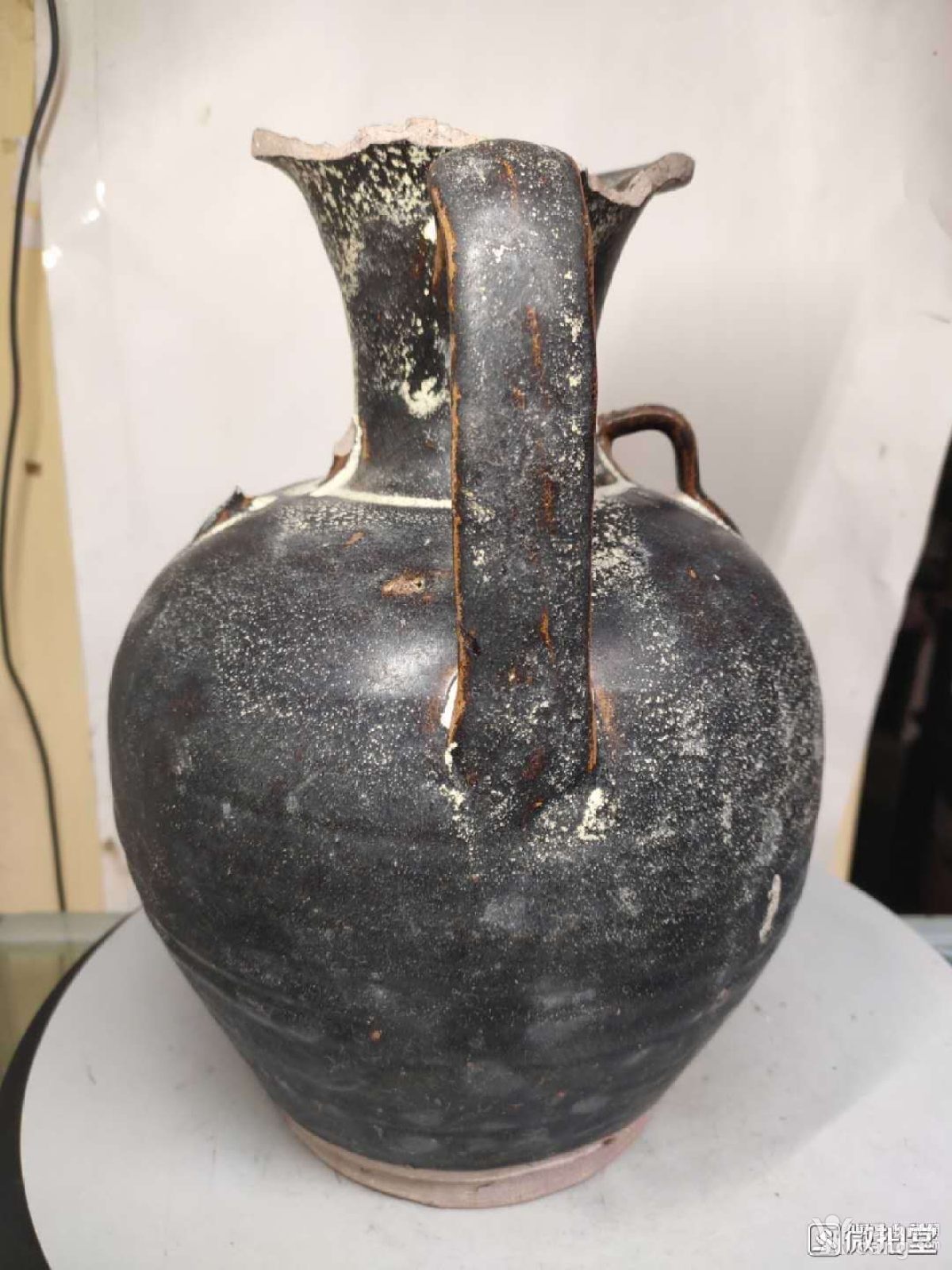 瓷器 高古 北宋衡州窑褐酱釉双耳长颈大执壶摆件 报价记录 服务保障