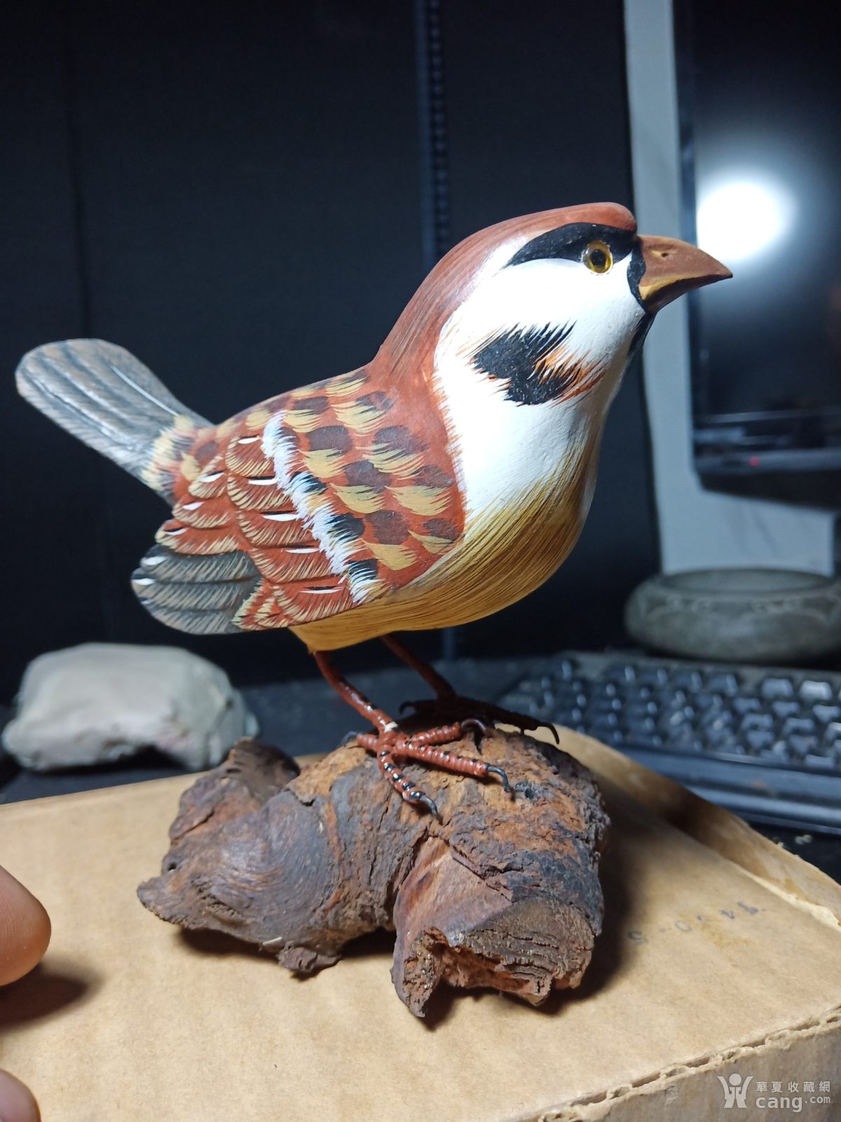 木雕彩绘小麻雀