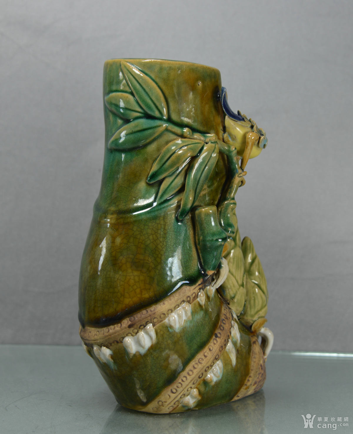 瓷器 民国 民国石湾窑堆塑花鸟笔筒(f288)