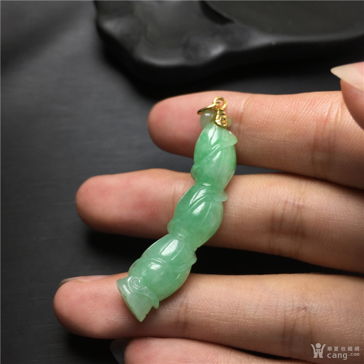 a35晚清民国糯豆种满绿翡翠藕节小吊坠