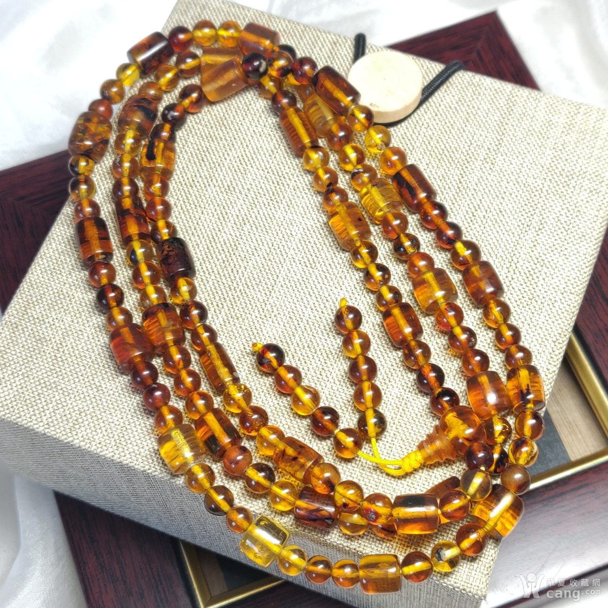 抚顺琥珀金珀手串项链珠串桶珠