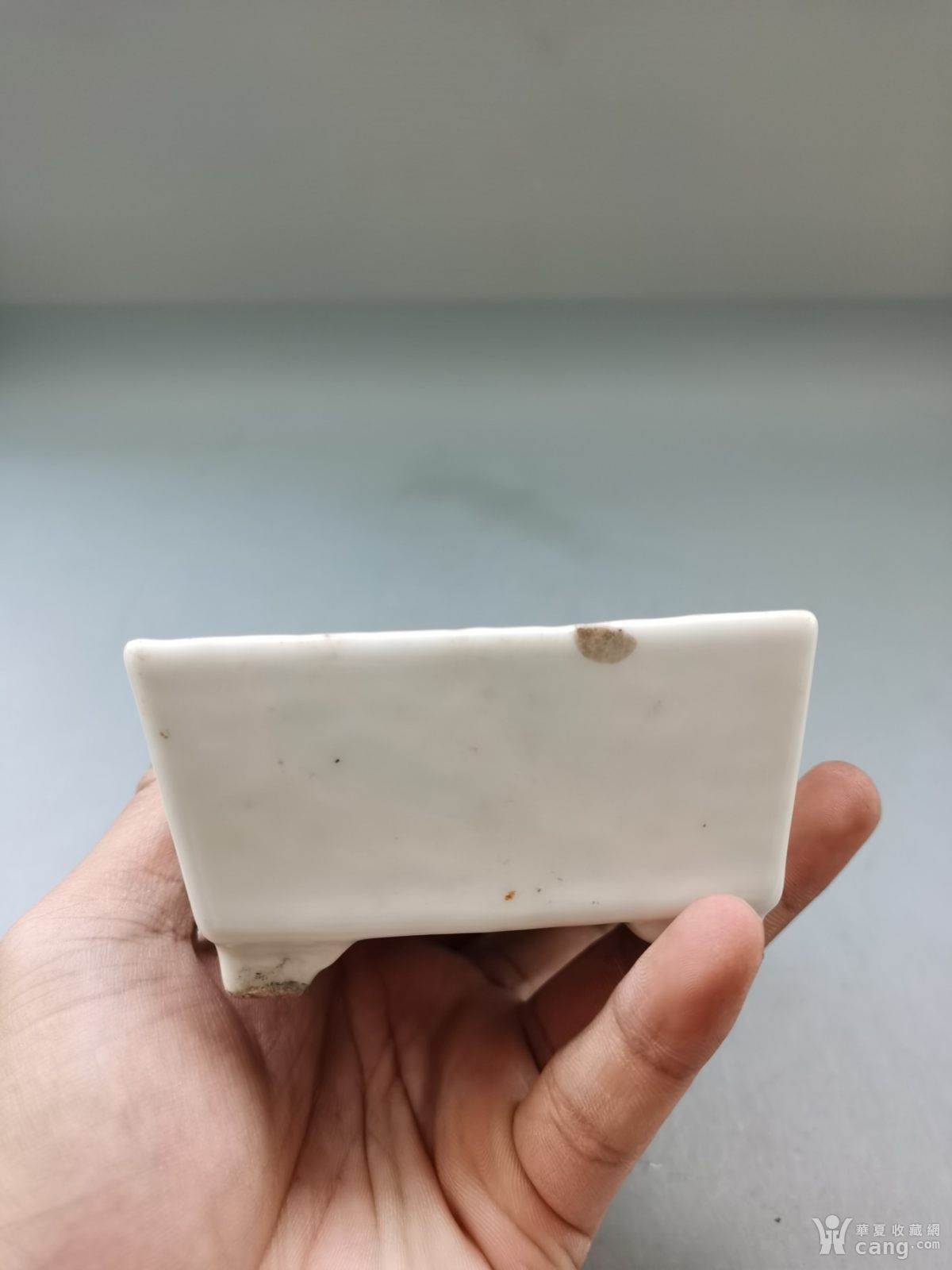 清末白釉方格笔洗