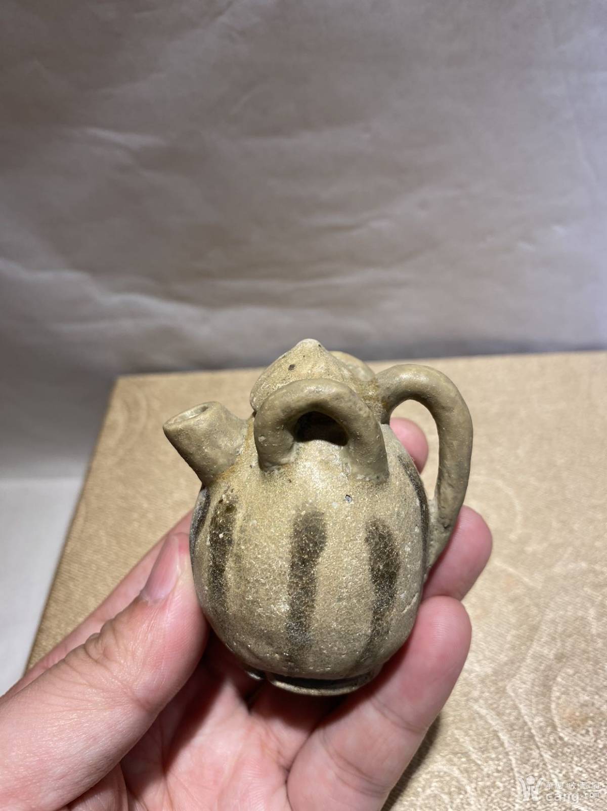 唐代长沙窑加彩砚滴