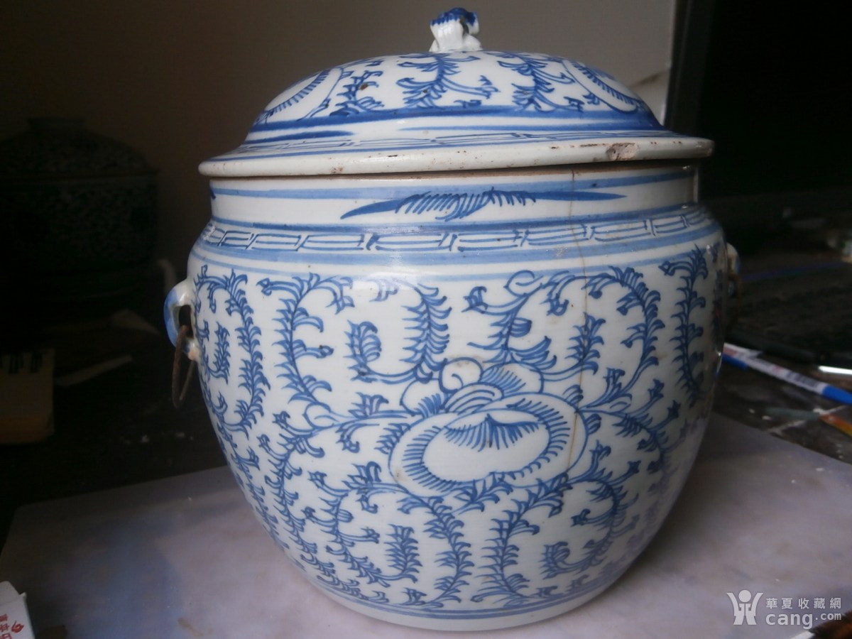 包老～清中期青花缠枝莲纹大粥罐