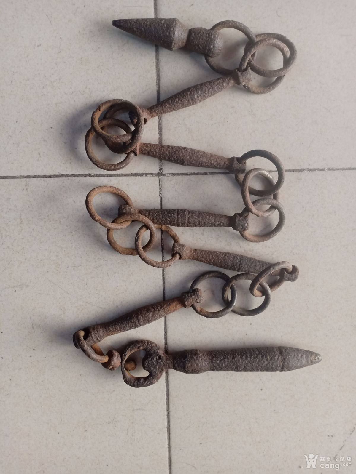(箱26)晚清民国左右,锻打铁兵器,七节鞭,使用频繁,磨损严