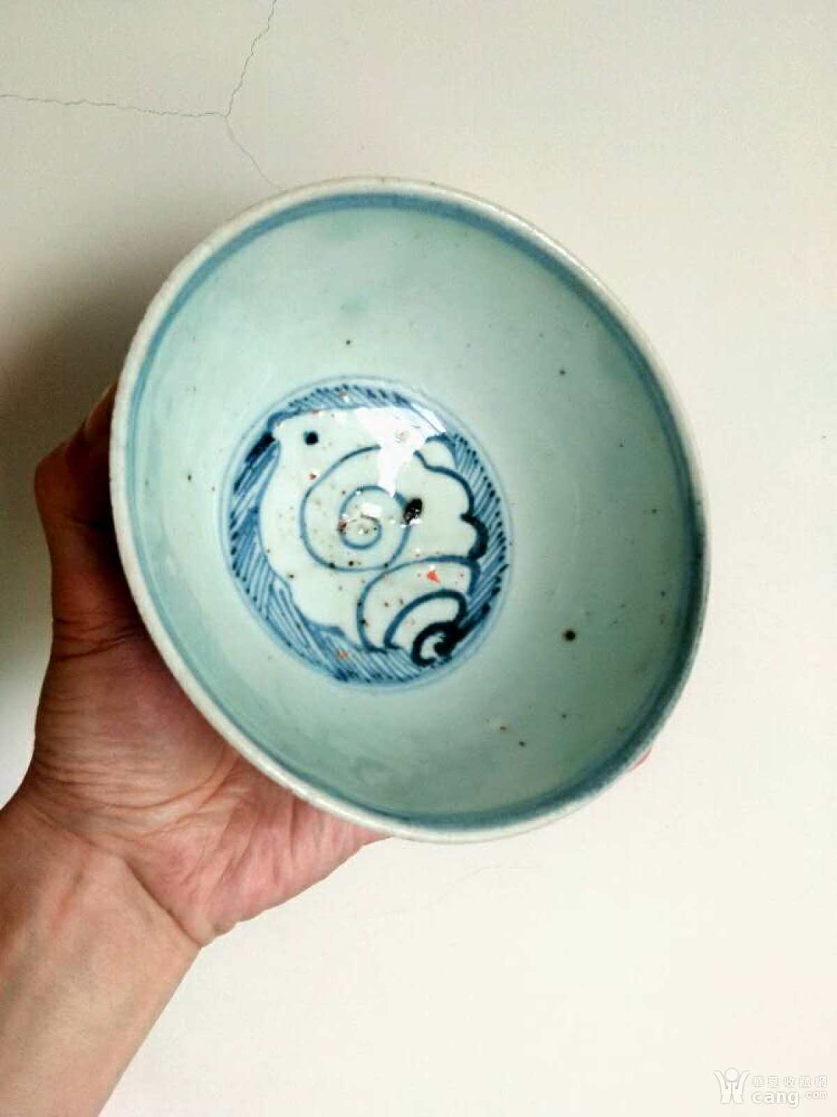 明代缠枝花卉青花碗