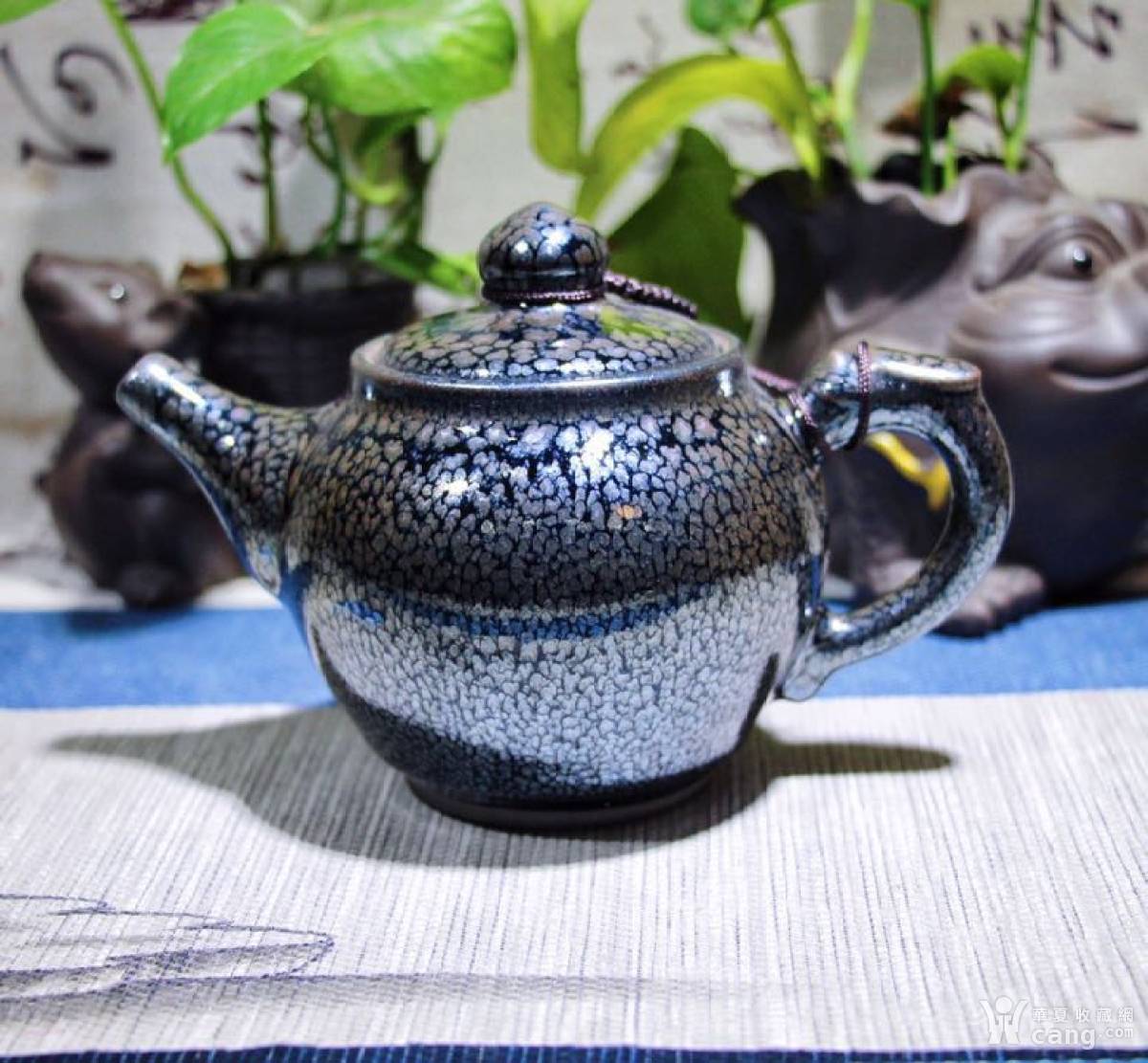 【作品】将军壶 【作者】许有文 【规格】宽10,高11.