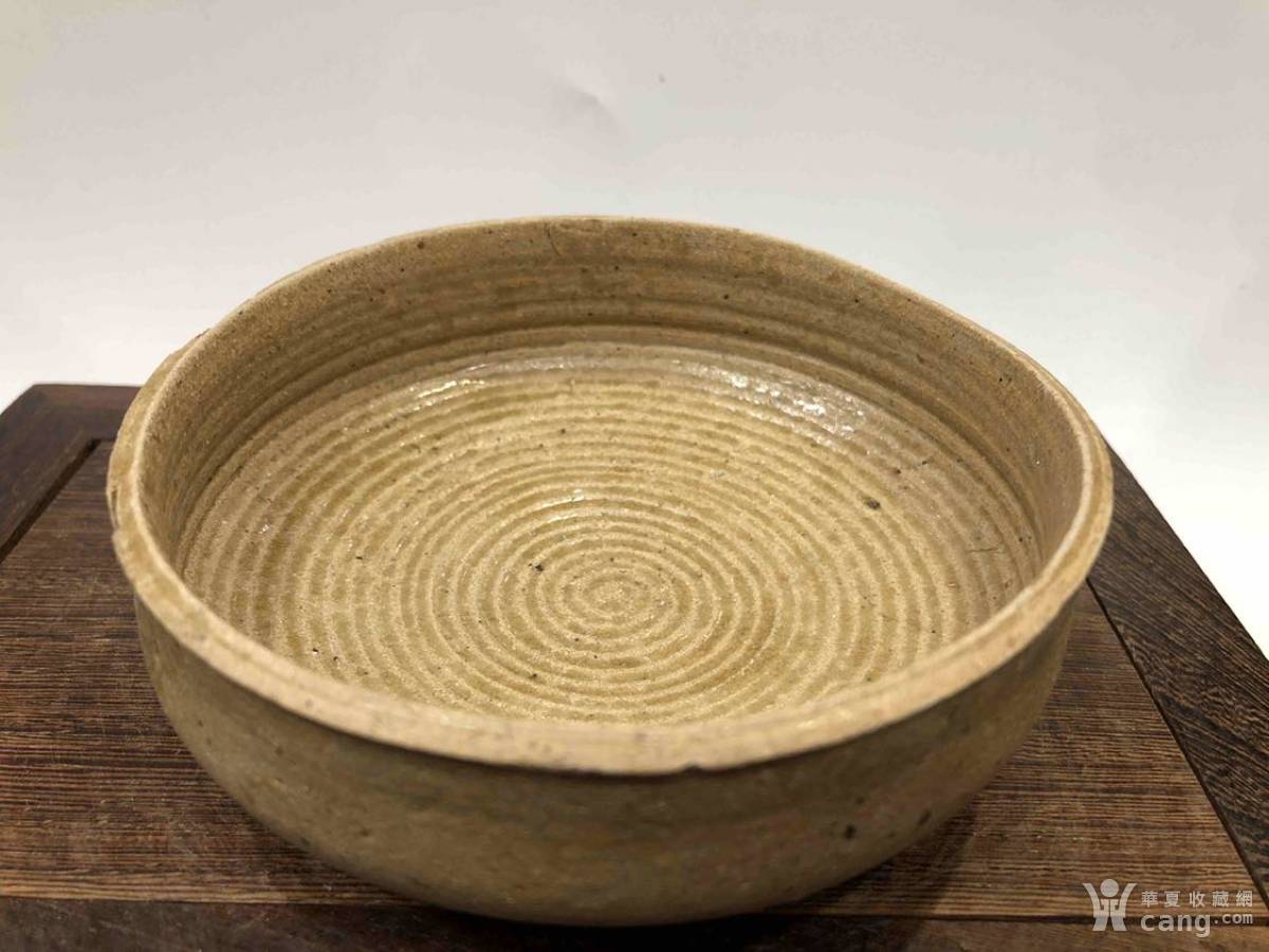 战国原始青瓷旋纹豆