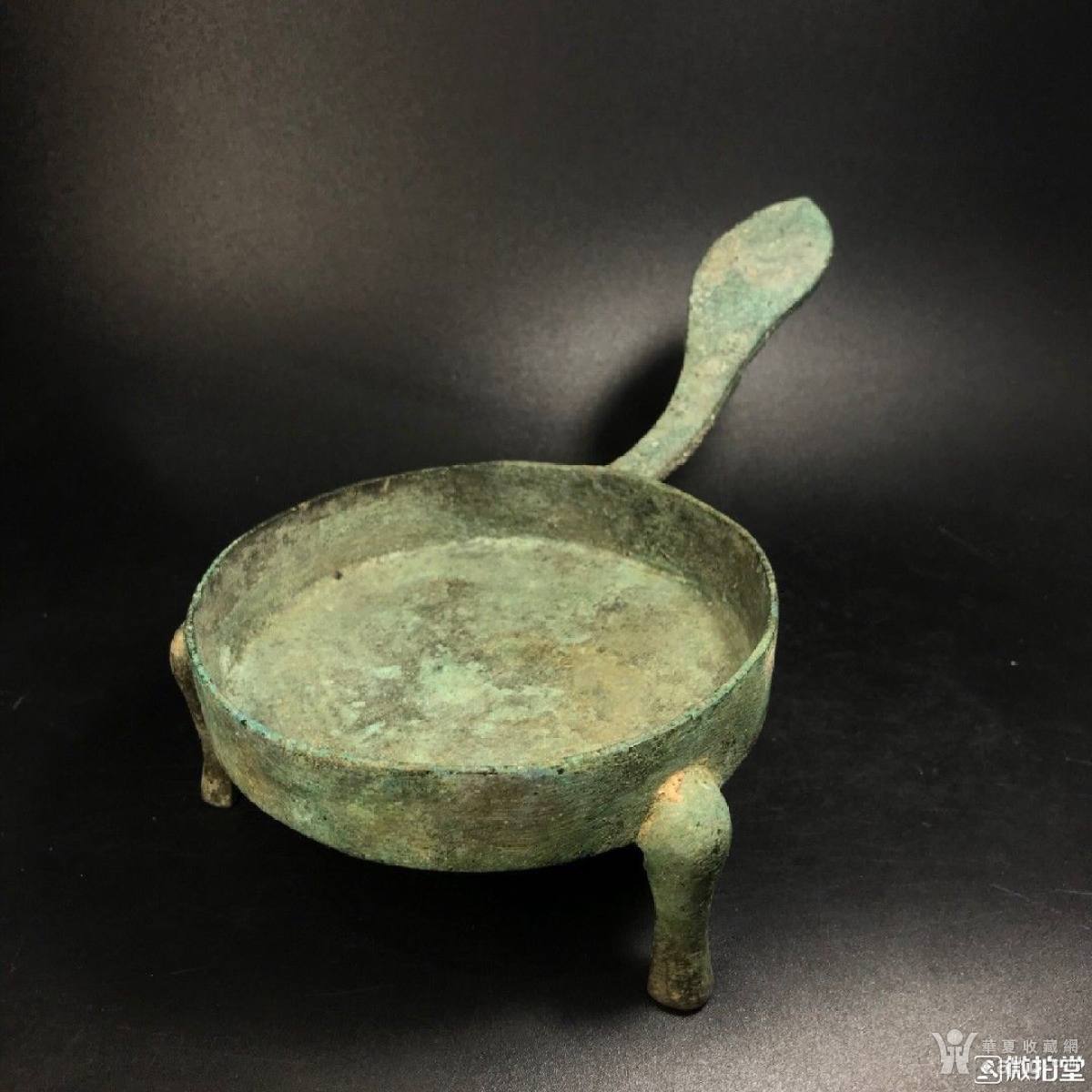 战国-汉三足青铜行灯