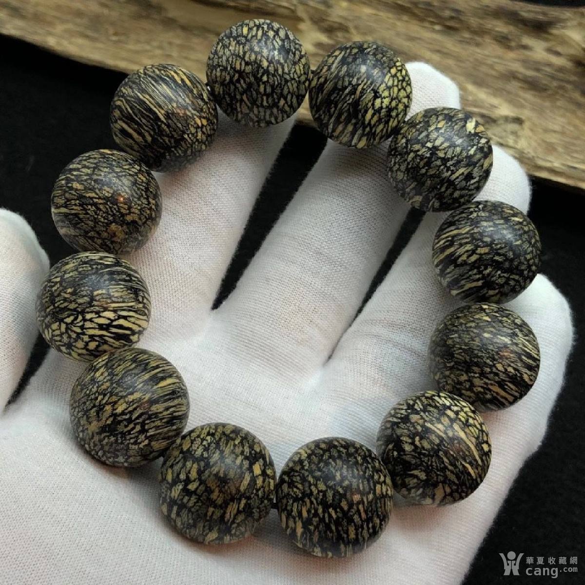 柬埔寨龙鳞纹沉香,尺寸:2.0cm 重57.4克左右,天然野