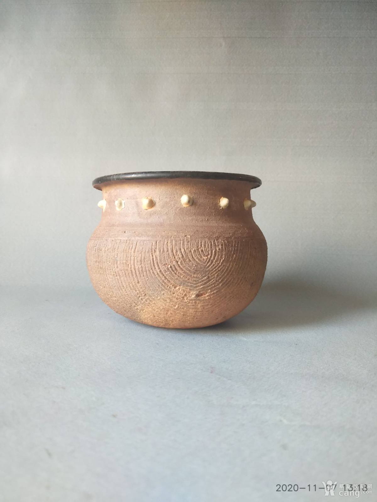 宋代赣州窑鼓钉罐