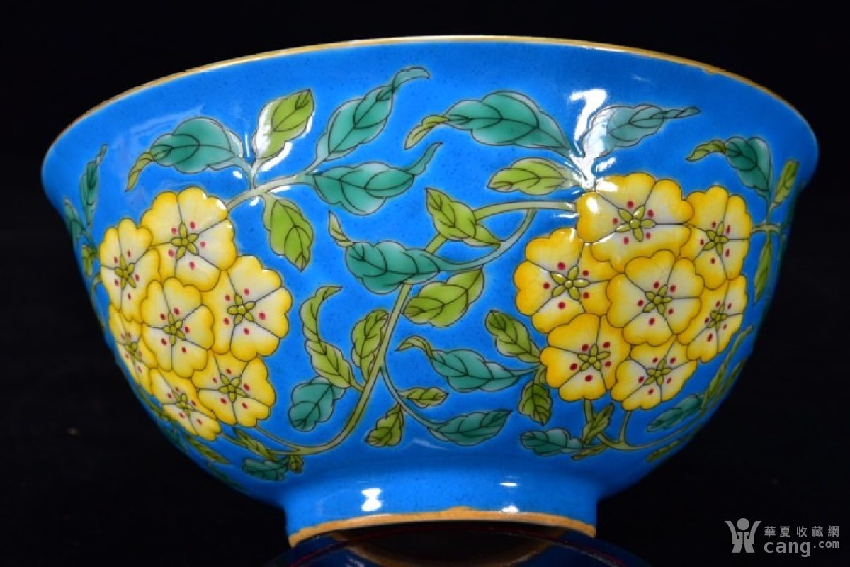 清康熙御制粉彩花卉纹碗