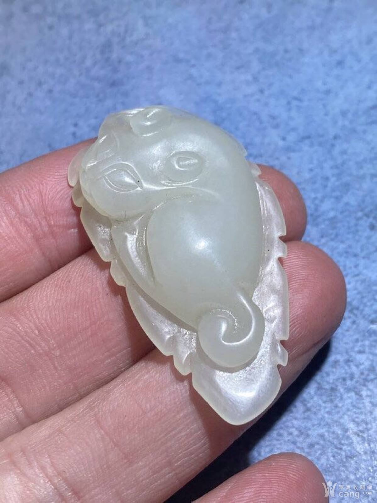 老库存和田玉 一叶獾 挂件 香港回流 古玉老玉