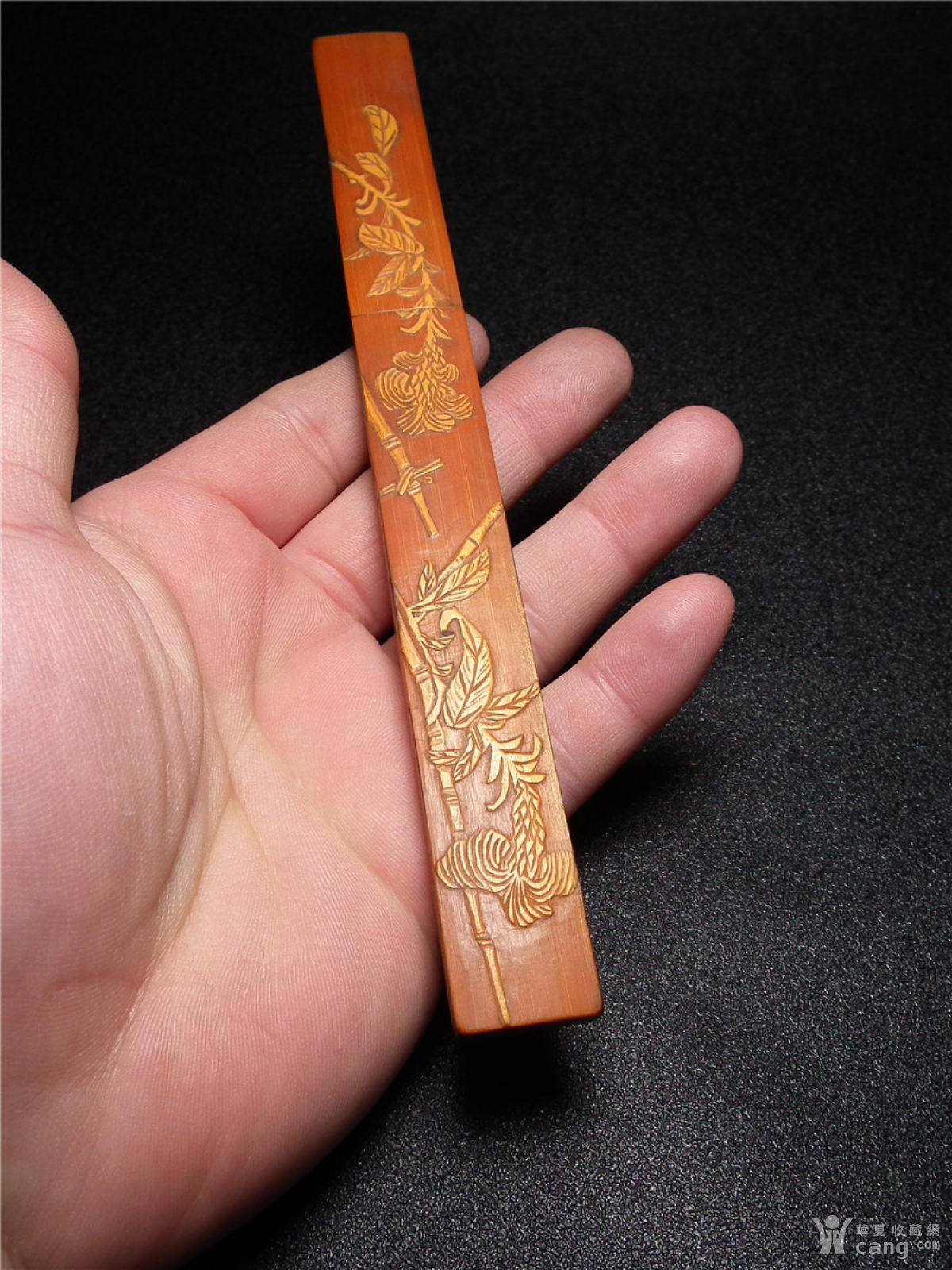 工艺品 其它 留竹黄雕刻花卉纹文房裁纸刀