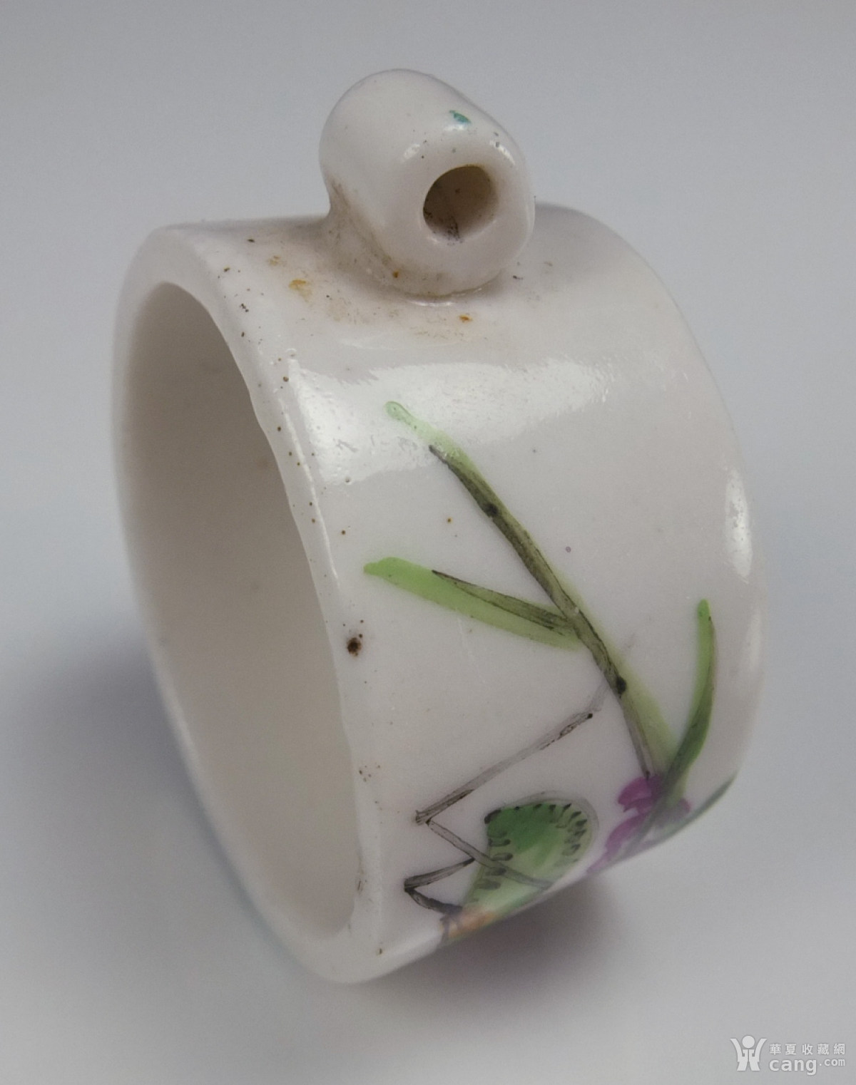 清代粉彩鸟食罐一对