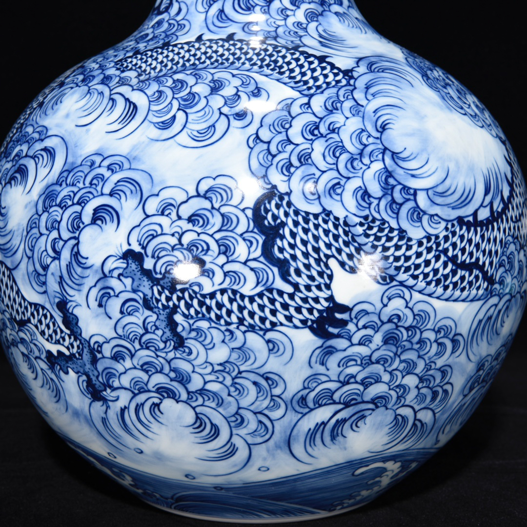 清雍正·青花龙纹天球瓶- 明清- 瓷器- 华夏收藏网