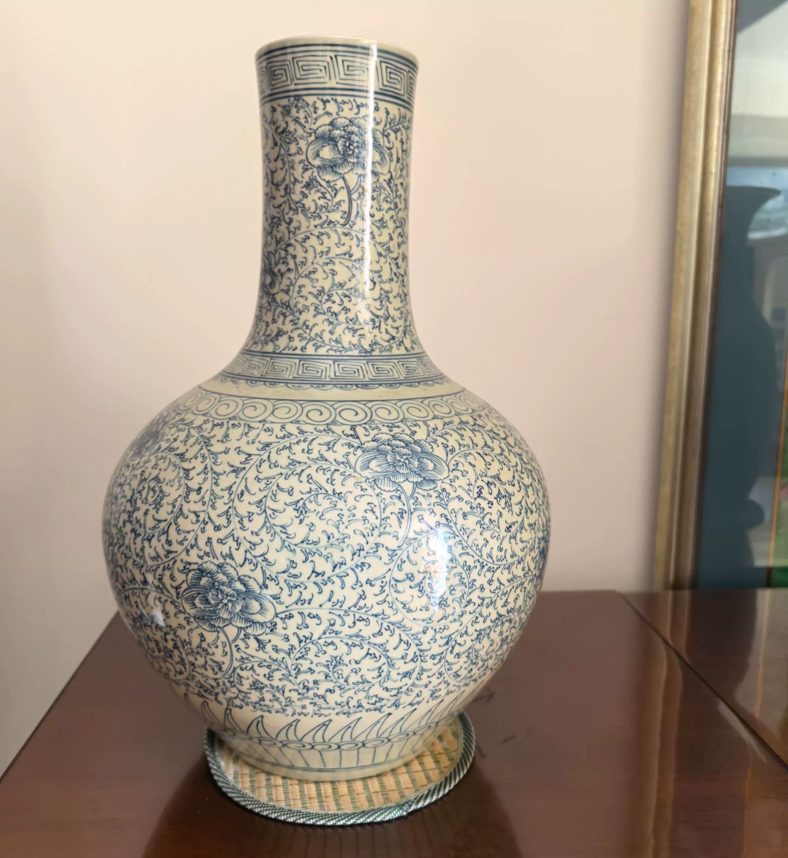 青花缠枝莲天球瓶_社区_华夏收藏网
