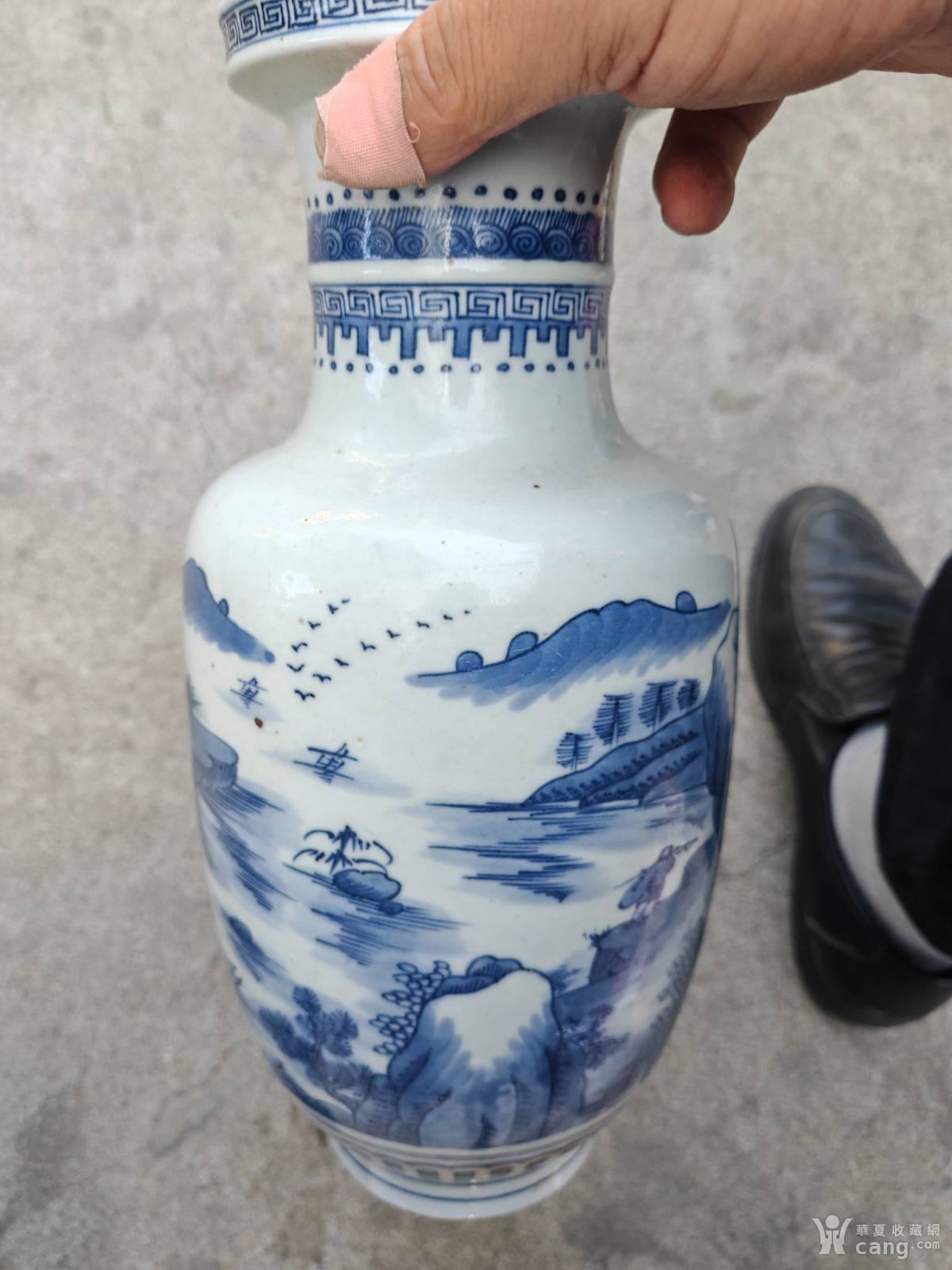 青花山水携琴访友纹棒槌瓶。_社区_华夏收藏网 青花山水携琴访友纹棒槌瓶。_社区_华夏收藏网